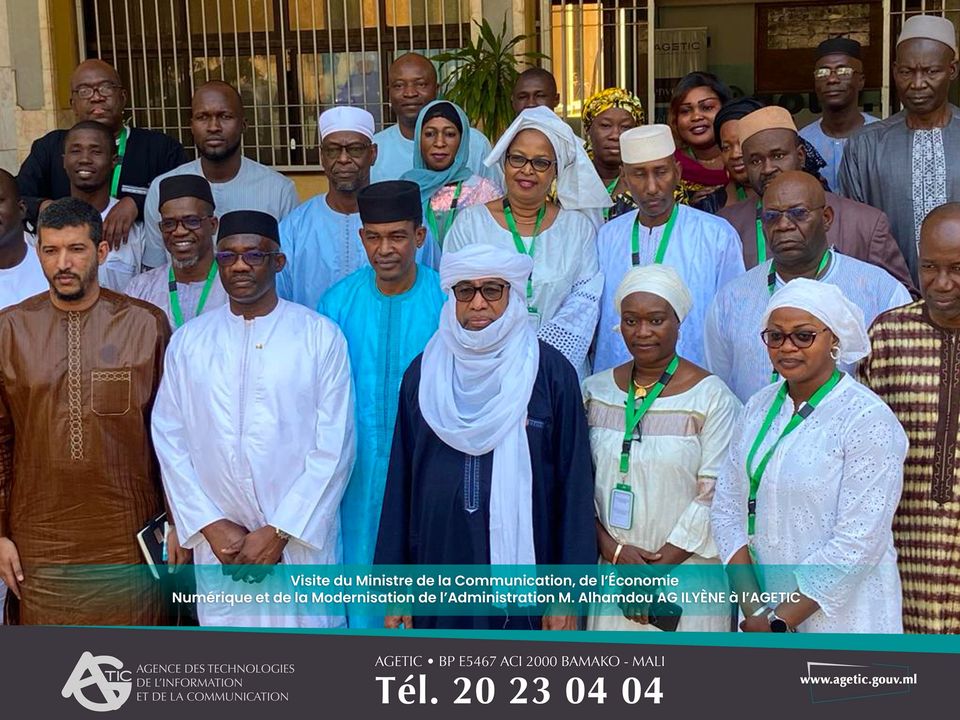 Le ministre de la communication, de l’économie numérique et de la modernisation de l’administration a poursuivi la série de visites dans les structures rattachées à son département ministériel